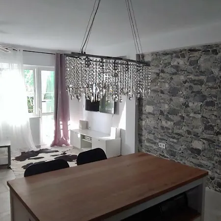 Selina Apartment
